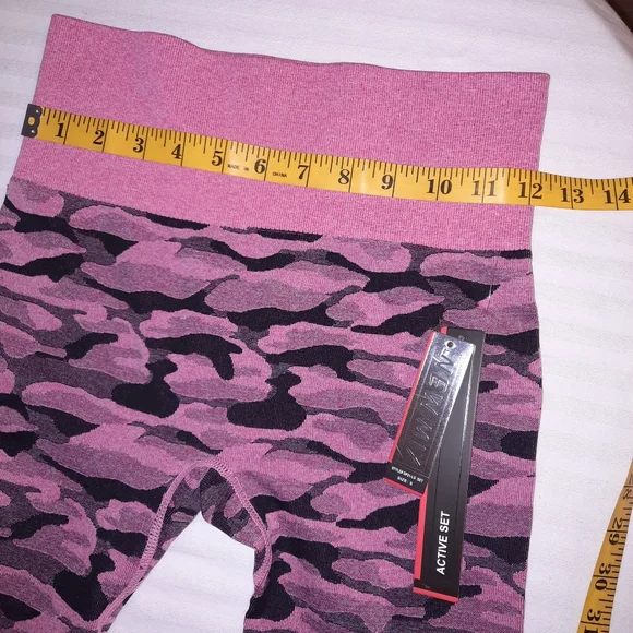 Camo Pink and gray camouflage leggings - Picture 2 of 7